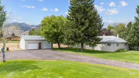 Exterior - 410 E Custer St, Mackay, ID 83251 photo 1 of 4