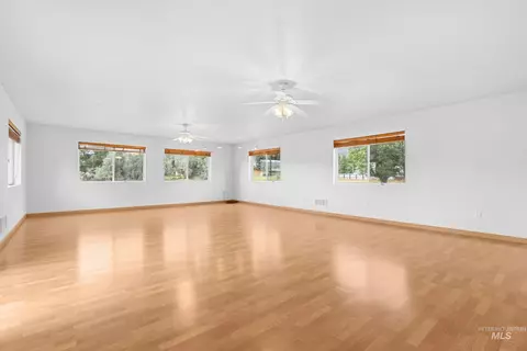 Living - 410 E Custer St, Mackay, ID 83251 photo 5 of 8