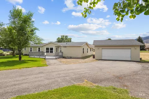 Other - 410 E Custer St, Mackay, ID 83251 photo 4 of 13