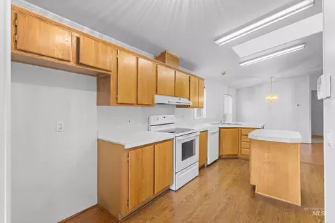 Kitchen - 410 E Custer St, Mackay, ID 83251 photo 3 of 5