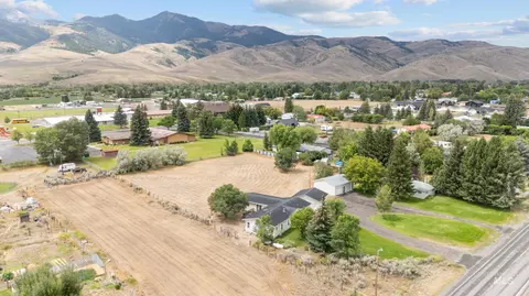 View/Area - 410 E Custer St, Mackay, ID 83251 photo 4 of 4