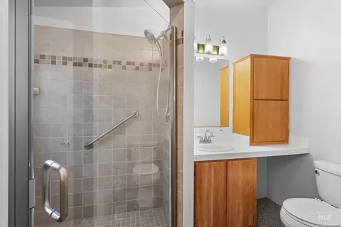 Bath - 410 E Custer St, Mackay, ID 83251 photo 3 of 4
