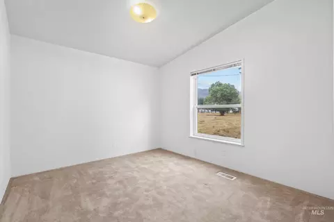 Bedroom - 410 E Custer St, Mackay, ID 83251 photo 1 of 7