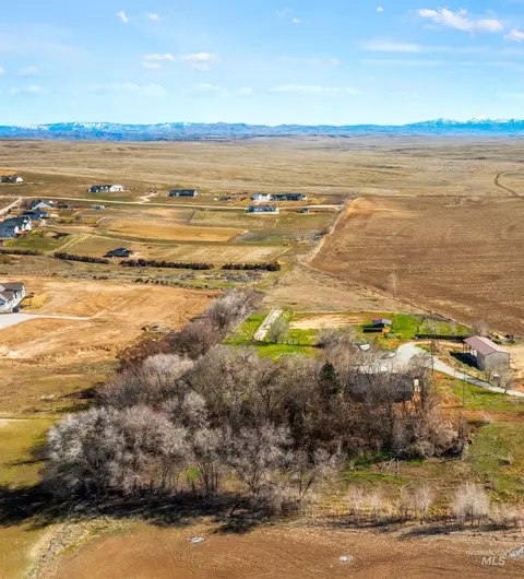 View/Area - 29862 Emmett Rd, Caldwell, ID 83607 photo 2 of 6