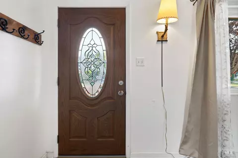 Entry Way - 386 Crestview Dr, Twin Falls, ID 83301 photo 2 of 4