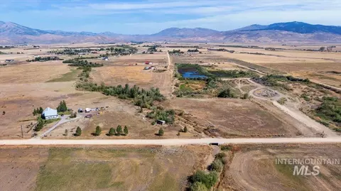 135 N 30 E, Fairfield, ID 83327 photo 19
