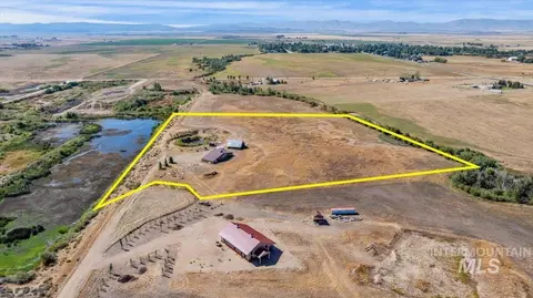 135 N 30 E, Fairfield, ID 83327 photo 8