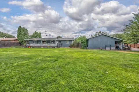 Exterior - 692 15th St, Vale, OR 97918 photo 11 of 22
