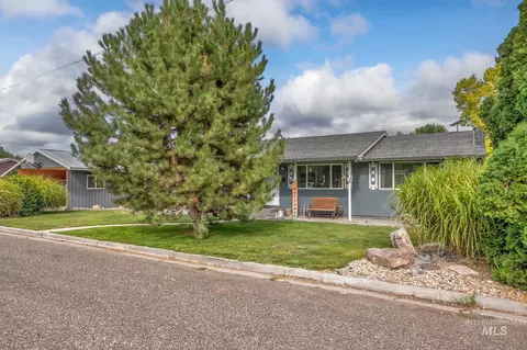 Exterior - 692 15th St, Vale, OR 97918 photo 3 of 22