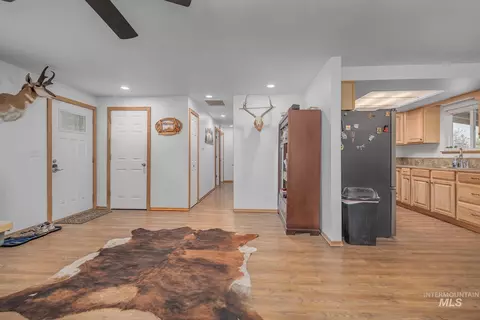 Entry Way - 692 15th St, Vale, OR 97918 photo 2 of 2