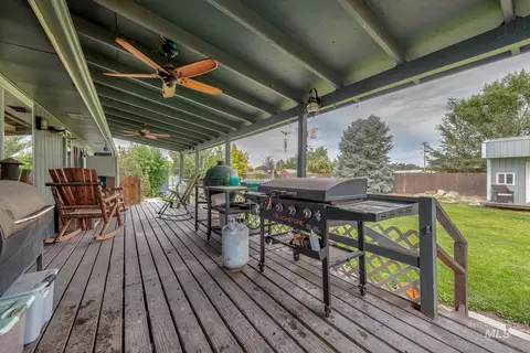 Exterior - 692 15th St, Vale, OR 97918 photo 6 of 22