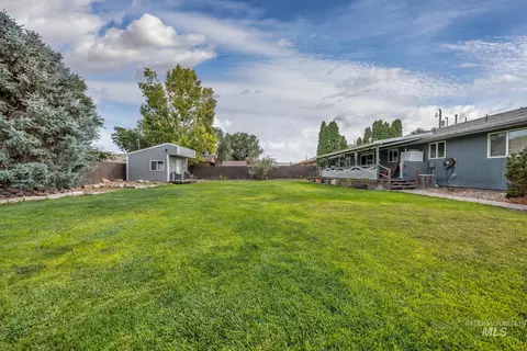 Exterior - 692 15th St, Vale, OR 97918 photo 12 of 22