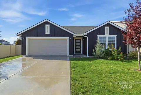 3795 E Berwick Dr, Nampa, ID 83686