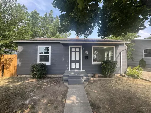 616 S Olive St, Nampa, ID 83686