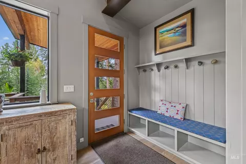 Entry Way - 520 E Lenora, Mccall, ID 83638 photo 1 of 3