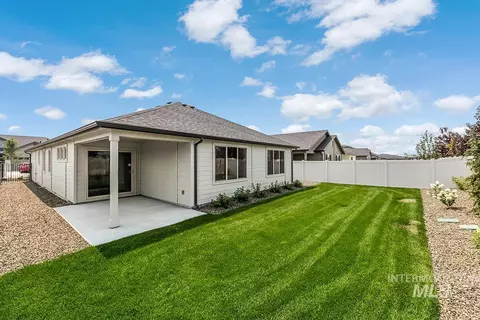 Exterior - 3694 E Cedarhurst Ln, Meridian, ID 83642 photo 3 of 4