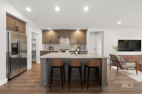 Kitchen - 3694 E Cedarhurst Ln, Meridian, ID 83642 photo 1 of 3