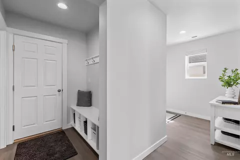 Entry Way - 2747 E Valley Wind St, Kuna, ID 83634 photo 2 of 3