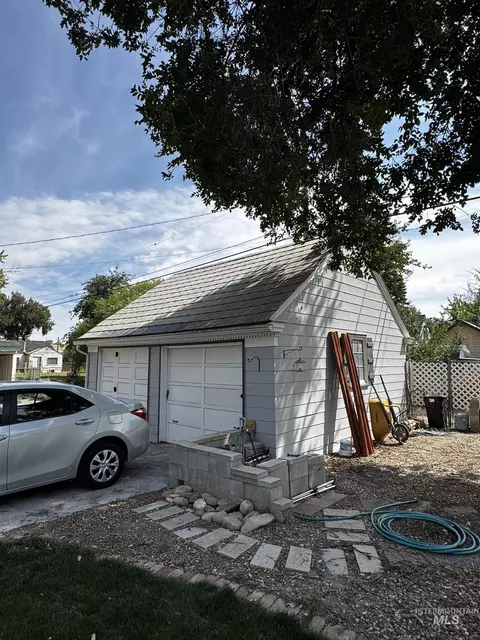 Exterior - 1122 2nd Ave S, Payette, ID 83661 photo 5 of 7