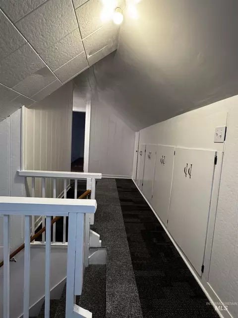 Entry Way - 1122 2nd Ave S, Payette, ID 83661 photo 2 of 2
