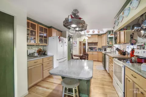 Kitchen - 3362 N 3300 E, Kimberly, ID 83341 photo 6 of 6