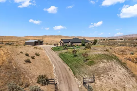 Exterior - 10060 N Hwy 16, Eagle, ID 83616 photo 3 of 6