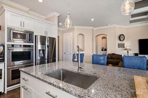 Kitchen - 10060 N Hwy 16, Eagle, ID 83616 photo 8 of 8