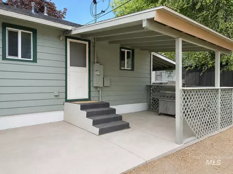 Exterior - 520 S 3rd E, Mountain Home, ID 83647 photo 10 of 18