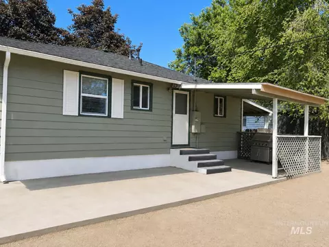 Exterior - 520 S 3rd E, Mountain Home, ID 83647 photo 11 of 18