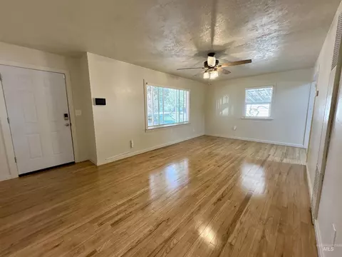 Living - 520 S 3rd E, Mountain Home, ID 83647 photo 1 of 6
