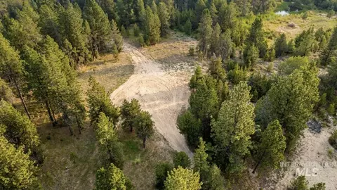 2 Nn Mineral Dr, Cascade, ID 83611 photo 2