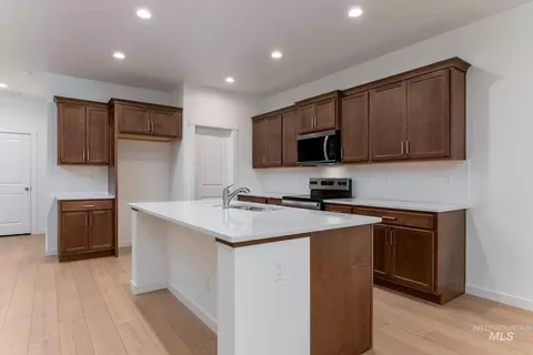 Kitchen - 2701 N Morehouse Ave, Eagle, ID 83616 photo 1 of 1