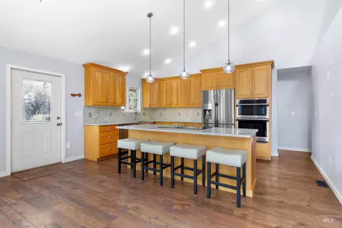 Kitchen - 4301 Carter Pack Rd, Buhl, ID 83316 photo 1 of 4