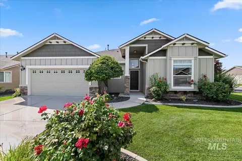 507 W Briar Hl, Nampa, ID 83686