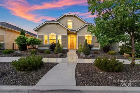 5945 W Beaufort St, Boise, ID 83714