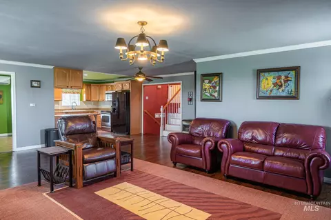 Living - 683 That Rd, Weiser, ID 83672 photo 1 of 2