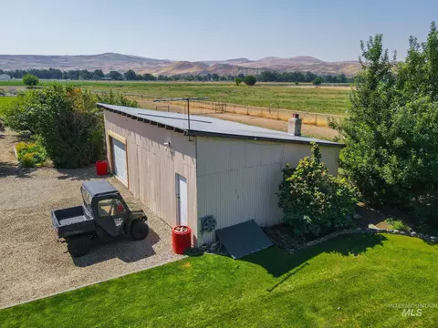 Exterior - 683 That Rd, Weiser, ID 83672 photo 12 of 15