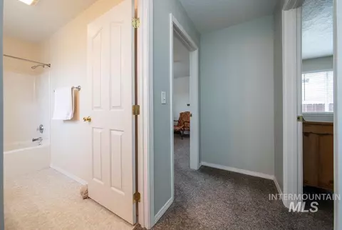 Entry Way - 2584 W 8th St, Weiser, ID 83672 photo 3 of 3