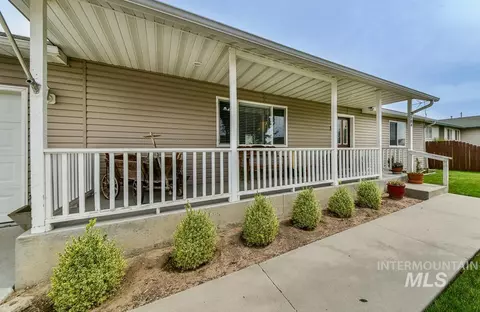 Exterior - 2584 W 8th St, Weiser, ID 83672 photo 5 of 11