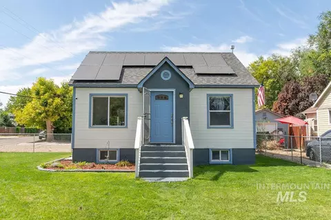 323 S Fern St, Nampa, ID 83686