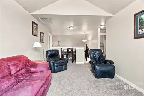 Living - 1932 Miller, Adrian, OR 97901 photo 4 of 4