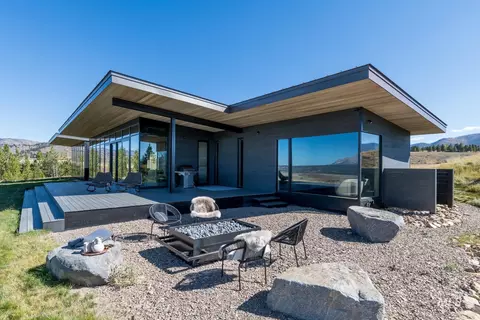 1130 Shaw Mesa Dr, Stanley, ID 83278