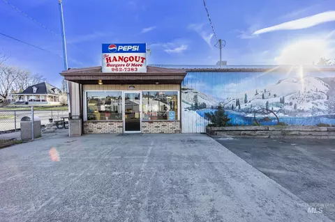 603 Front St, Cottonwood, ID 83522