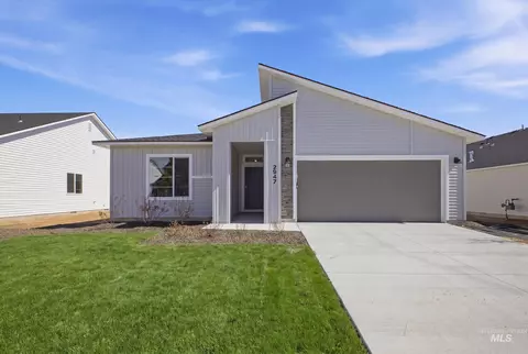 683 W Novak Dr, Emmett, ID 83617