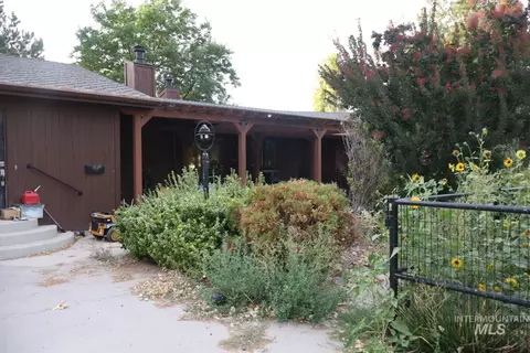 Exterior - 151 E 5600 N, Hagerman, ID 83332 photo 10 of 24