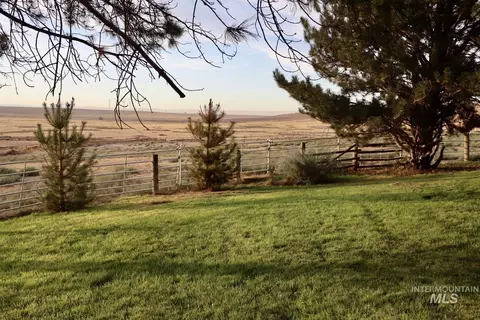 Exterior - 151 E 5600 N, Hagerman, ID 83332 photo 9 of 24