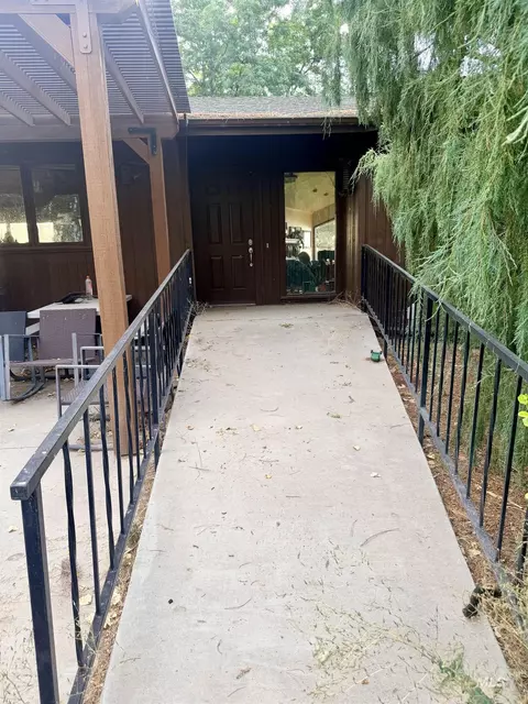 Exterior - 151 E 5600 N, Hagerman, ID 83332 photo 13 of 24