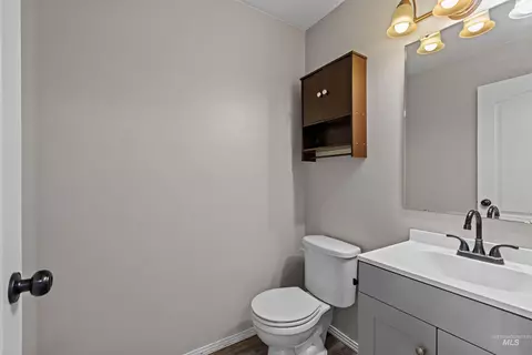 Bath - 5794 Thompson Rd, Marsing, ID 83639 photo 1 of 4