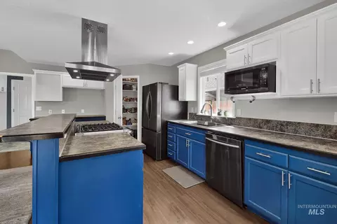 Kitchen - 492 E Addeson St, Meridian, ID 83646 photo 1 of 4