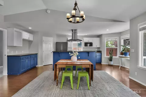 Dining - 492 E Addeson St, Meridian, ID 83646 photo 1 of 1